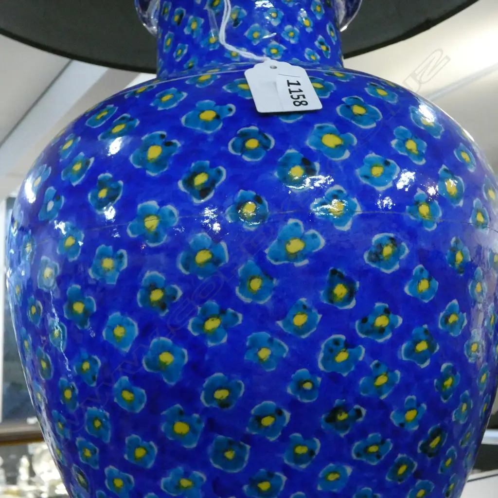 CERAMIC TABLE LAMP, PERSIAN PATTERN H610mm chip & repair Image 1++