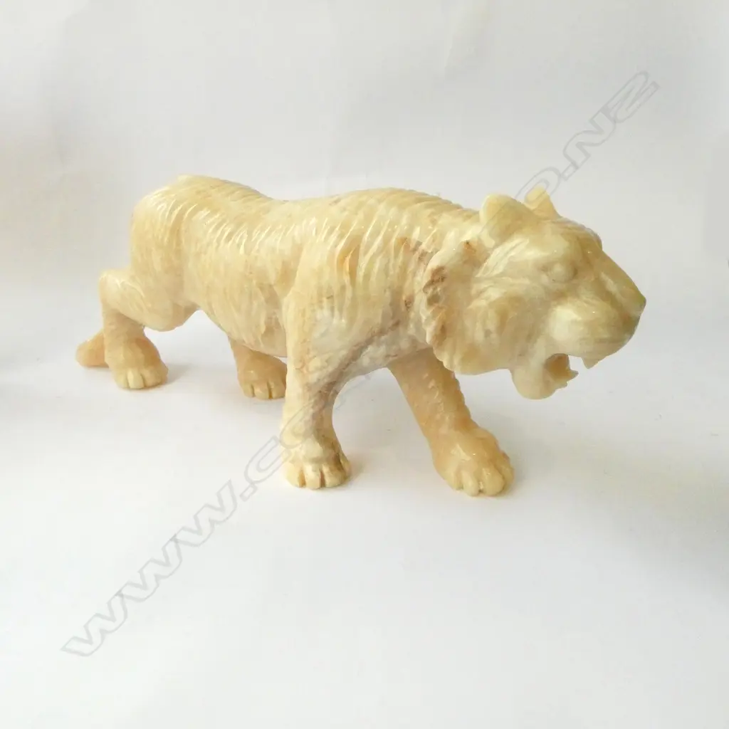 LARGE ALABASTER TIGER ORNAMENT L.850mm Image 1++