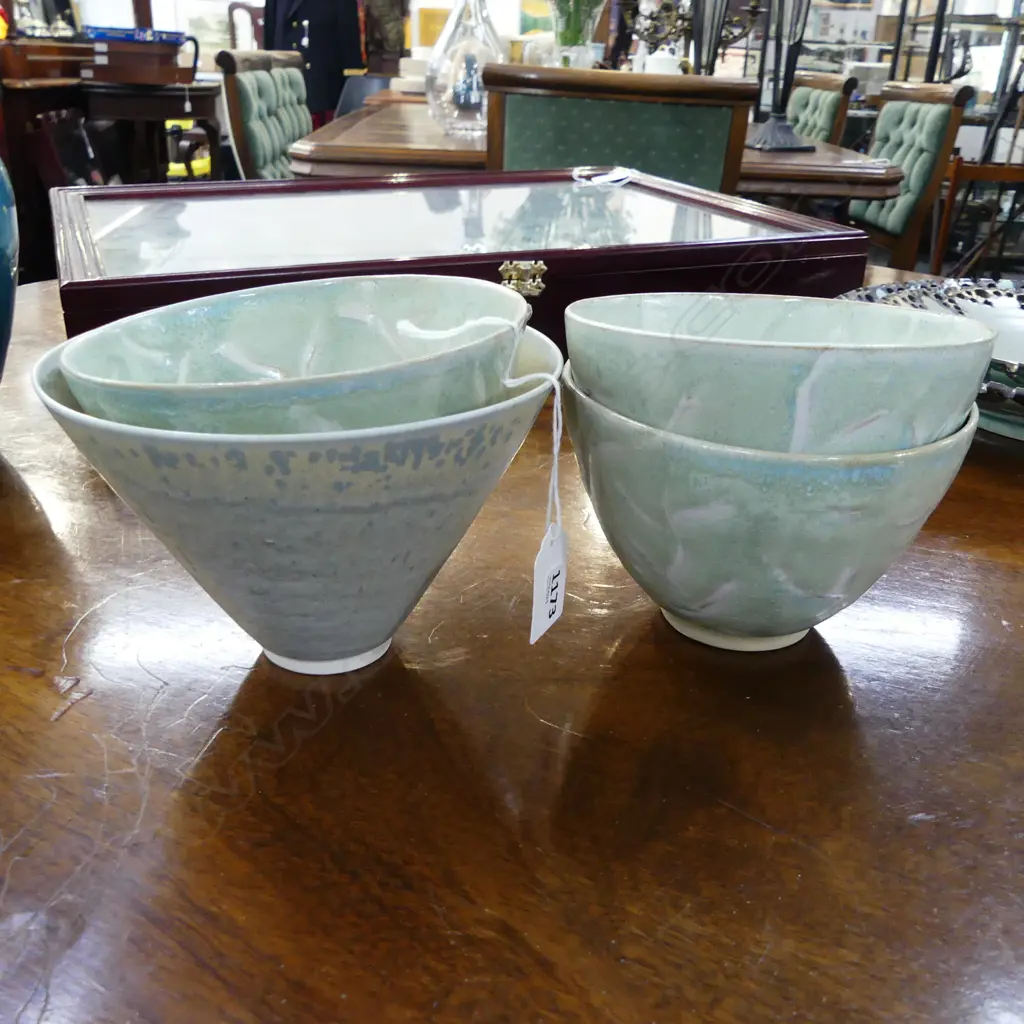 4 STUDIO POTTERY BOWLS, GREEN GLAZE, SIGNED WW H.105mm Image 1++