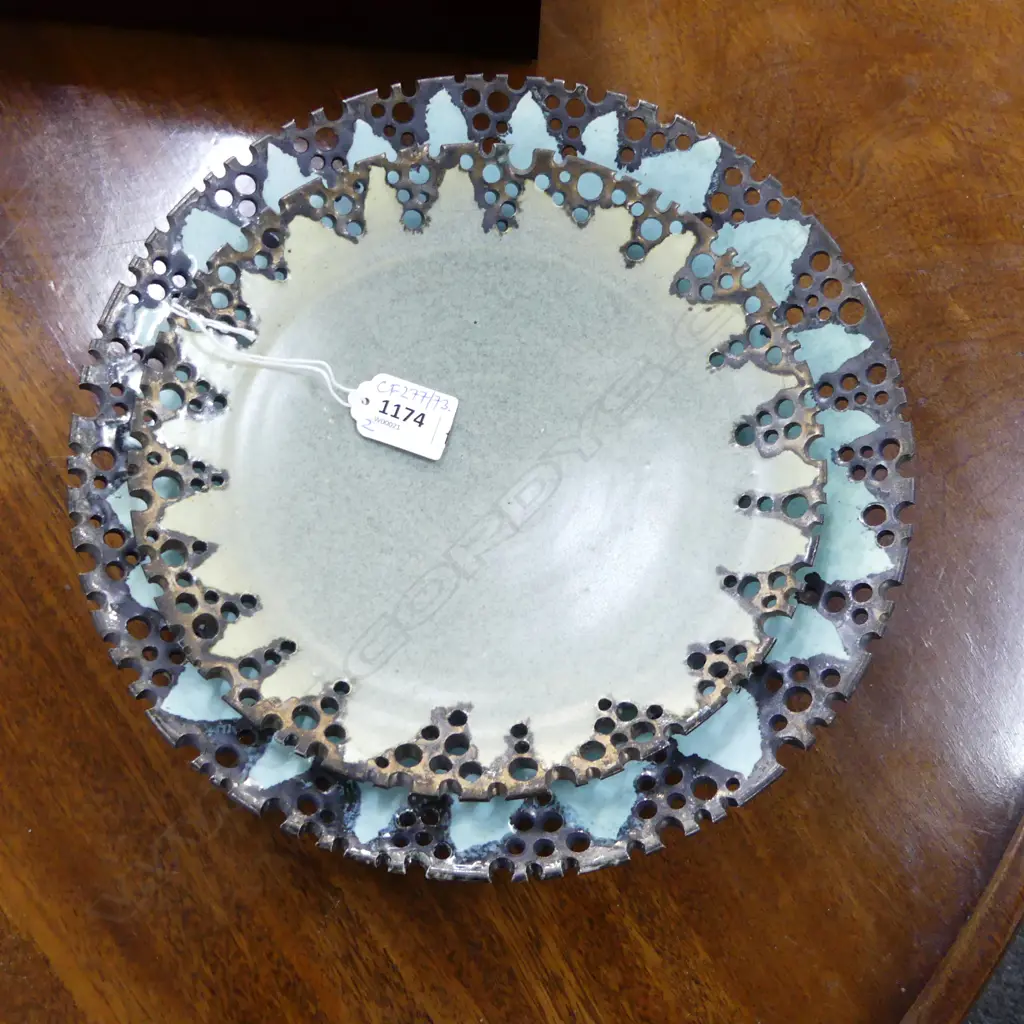 2 STUDIO POTTERY PLATES 280, 225mm dia Image 1++