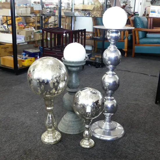 4 LARGE DECORATIVE ORNAMENTS Incl. 2 CANDLE HOLDERS 