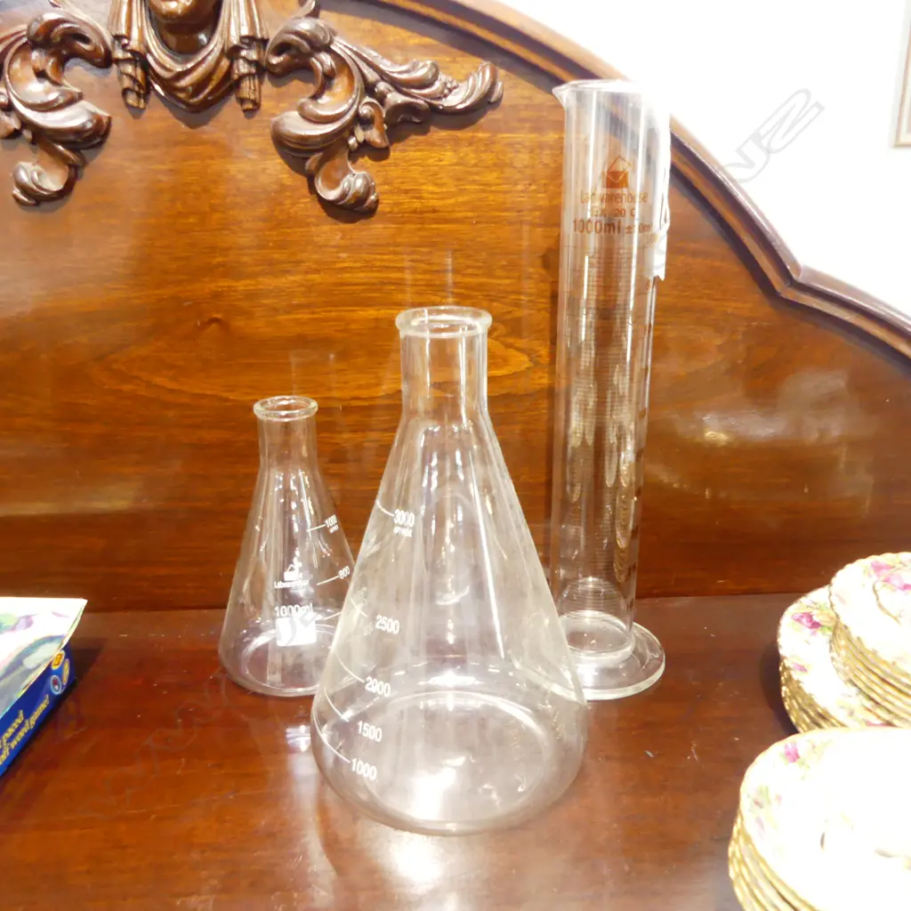 3 LG LABORATORY GLASSES H.440mm Image 1++