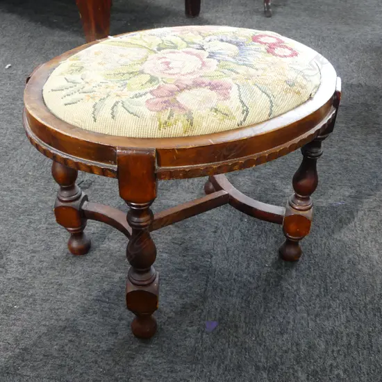 OVAL STOOL w. NEEDLEWORK SEAT AF H.380mm
