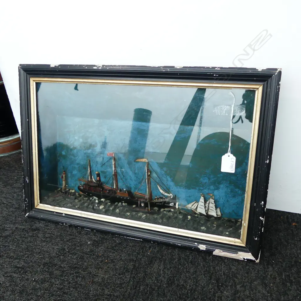 CASED DIORAMA 'THE ROOK' 350x530x95mm overall Image 1++