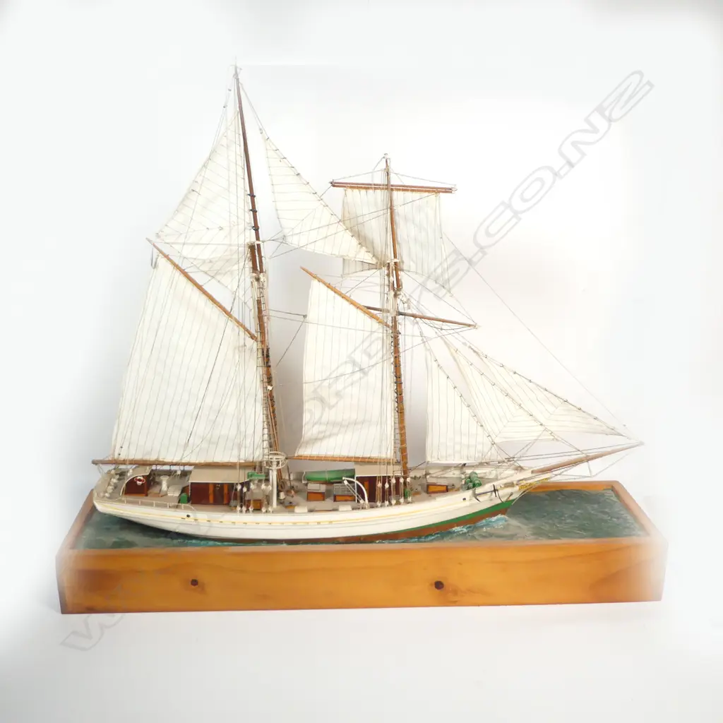 SCRATCH BUILT MODEL OF THE KETCH L’ETOILE, ON PINE BASE.  H.730, L.820mm Image 1++