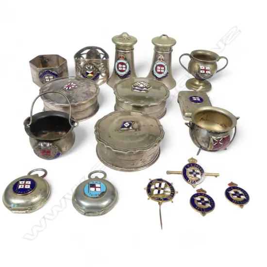 SMALL COLLECTION OF MARITIME INSIGNIA  EP SOVS