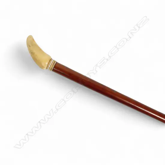 MARINE-IVORY TOOTH TOPPED MALACCA CANE, L.830mm