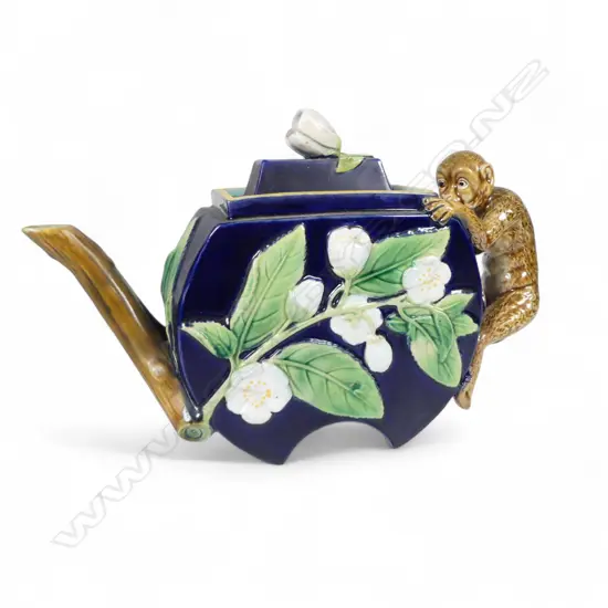 RARE VICTORIA c.1875 GEORGE JONES MAJOLICA MONKEY TEAPOT H.150mm old professional repair & faults.