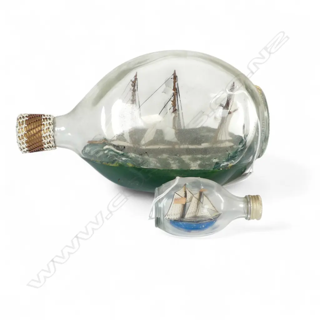 SAILING SHIP IN  DIMPLE BOTTLE L240 & MINITURE L80MM Image 1++