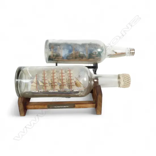 2 SAILING SHIPS IN BOTTLES L290MM