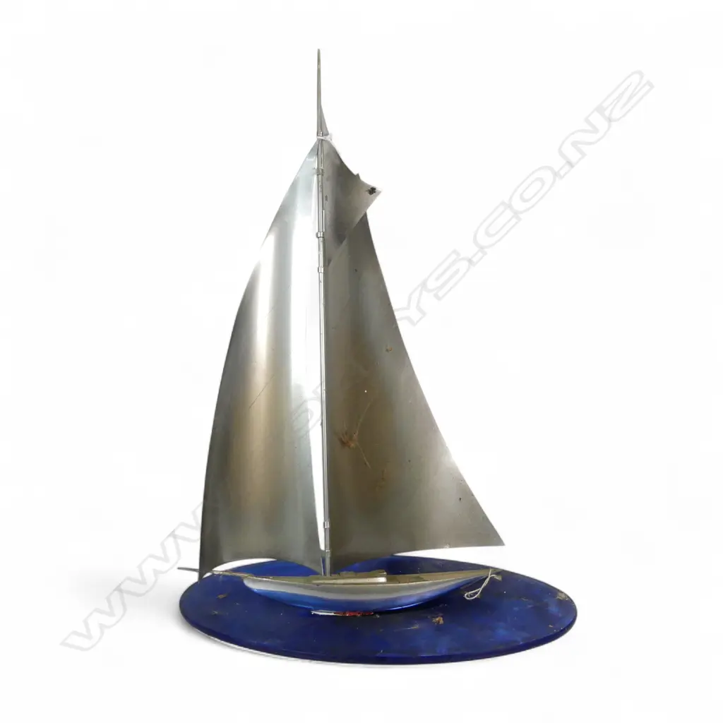 CHROME & GLASS YACHT MODEL H470MM Image 1++