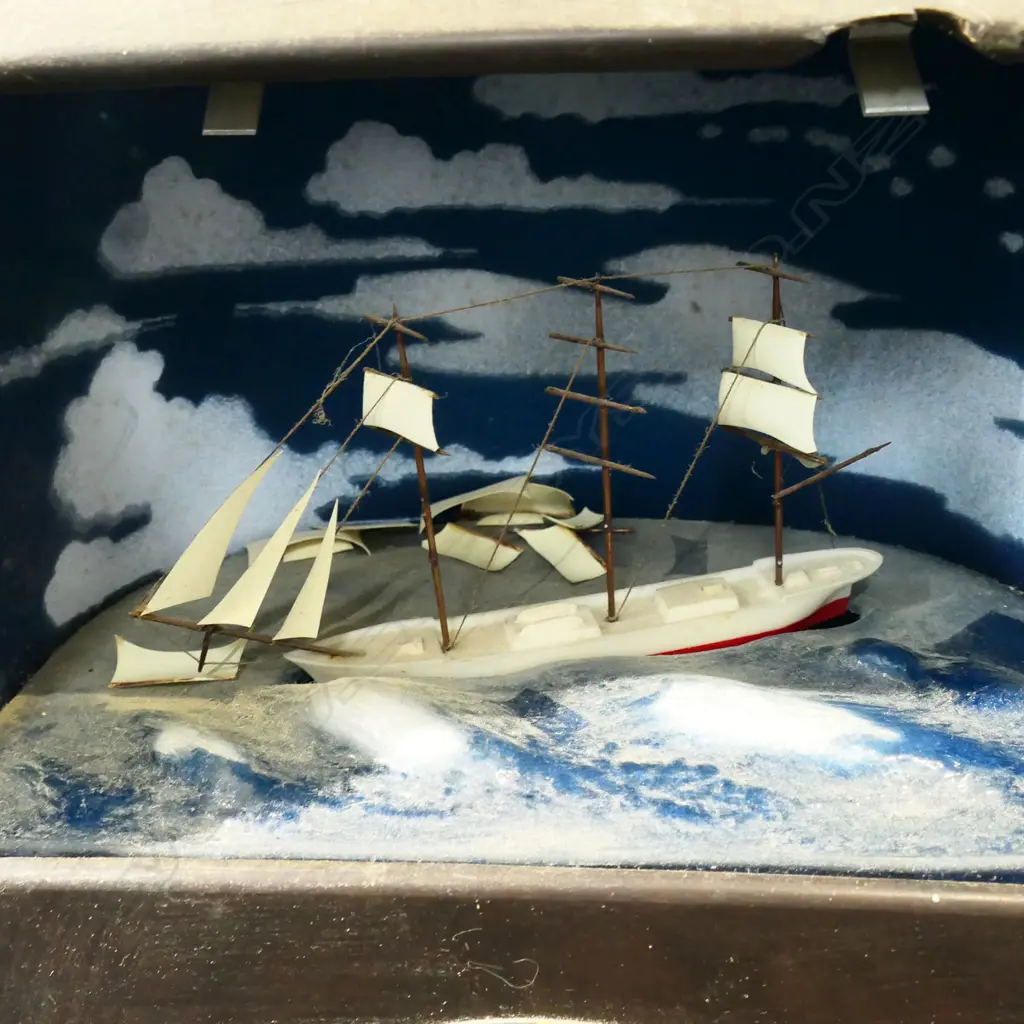 BROWN BAKERLITE MOVING SHIP CLOCK NO FRONT GLASS H350MM Image 1++