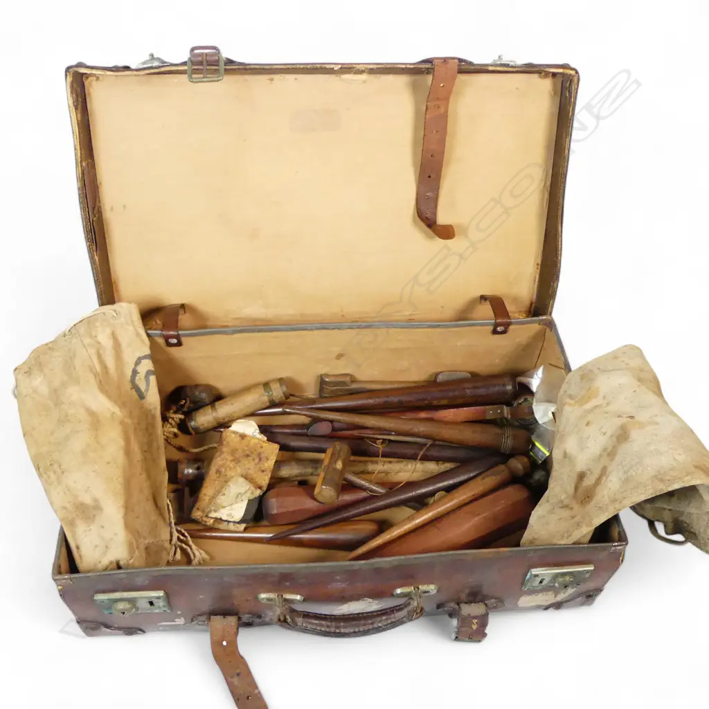 VINTAGE LEATHER SUITCASE & CONTENTS; WOOD & METAL SAILOR'S FIDS Image 1++