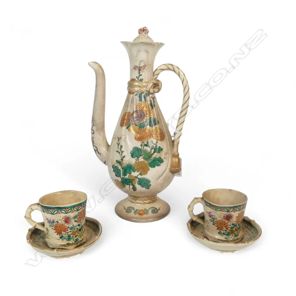 SATSUMA TALL TEAPOT H250MM & 2 C/SS Image 1++