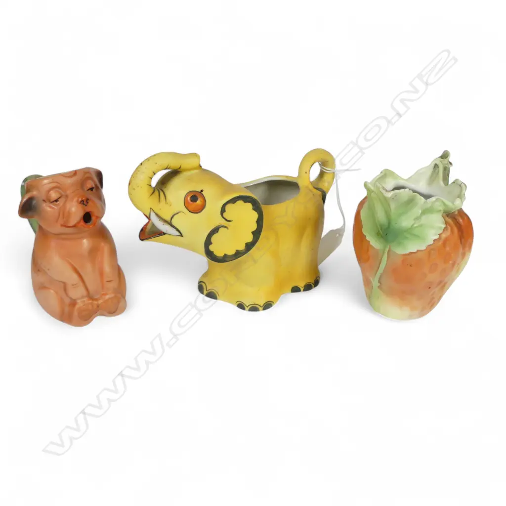 3 SMALL CONT PORC CREAM JUGS ELEPHANT DOG & STRAWBERRY H110MM Image 1++