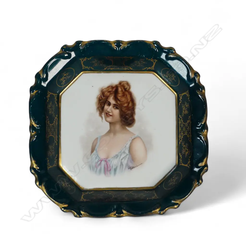 SIGNED CONT PORCLAIN FIGURAL BOWL DIA270MM Image 1++