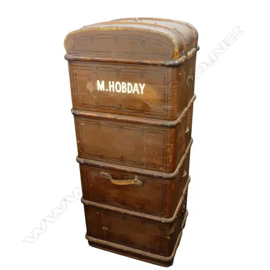 LARGE VINTAGE DOME TOPPED SHIPPING TRUNK H1430 W590MM