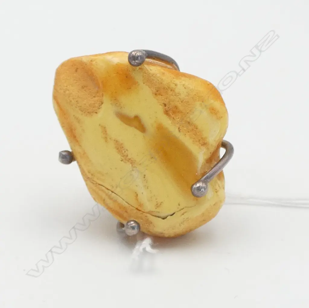 AMBER & SILVER RING SIZE L Image 1++