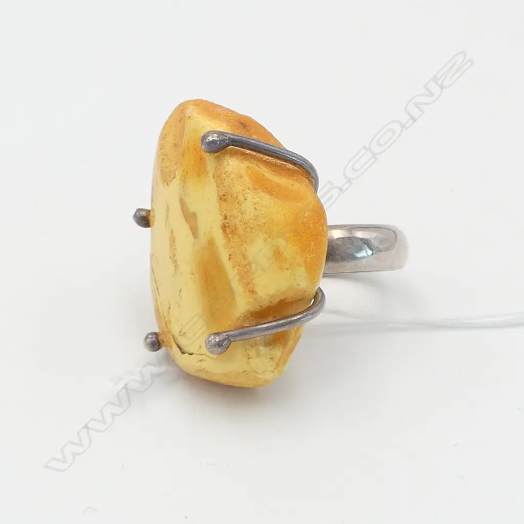 AMBER & SILVER RING SIZE L Image 1++