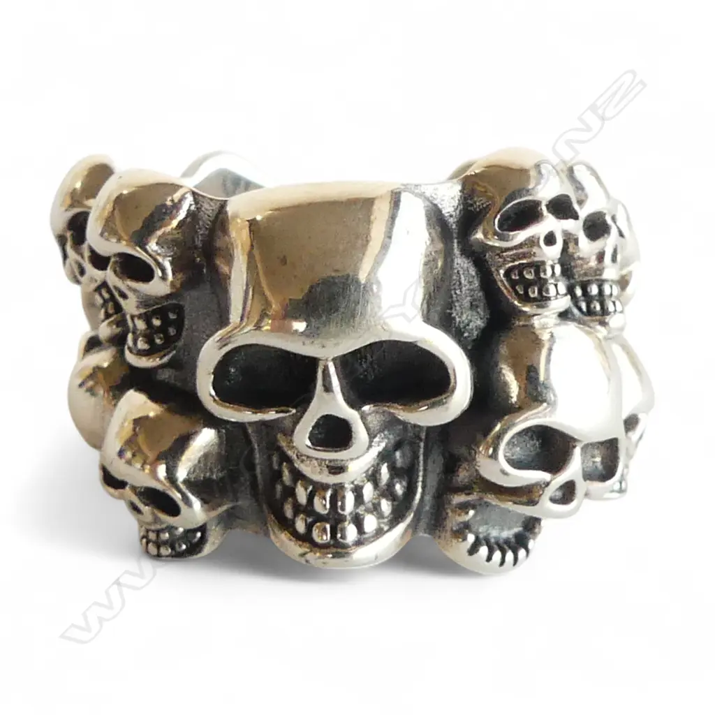 'CHROME HEARTS' 925 SILVER SKULLS RING, 14.8gms Image 1++