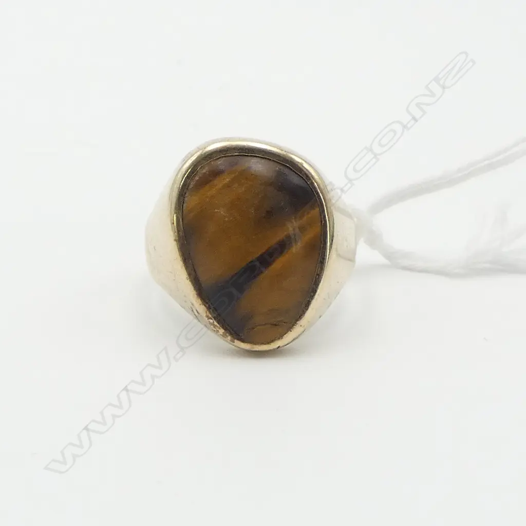 9ct GOLD & TIGERS EYE RING 7.92gms faults size U Image 1++