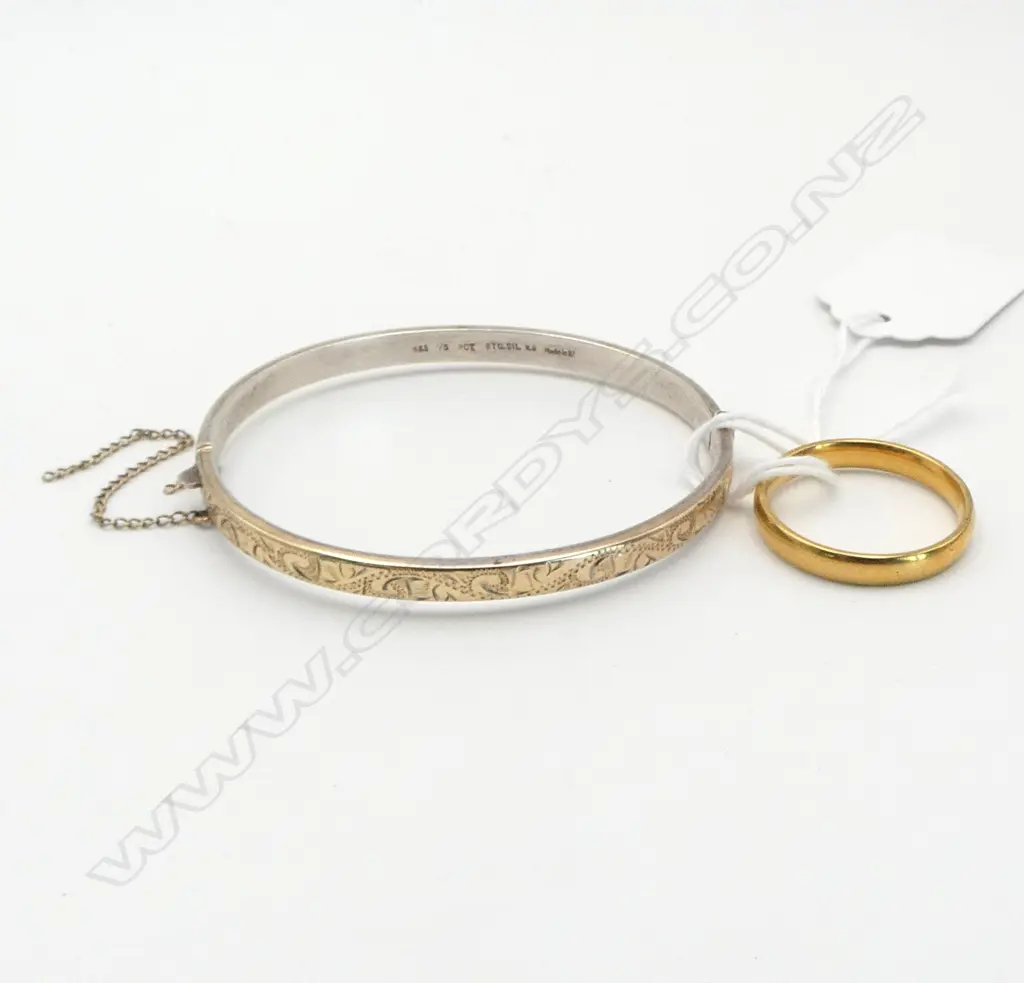 GOLD PLATED NZ MADE SILVER HINGED BANGLE AND GOLD PLATED RING (size Z) Image 1++
