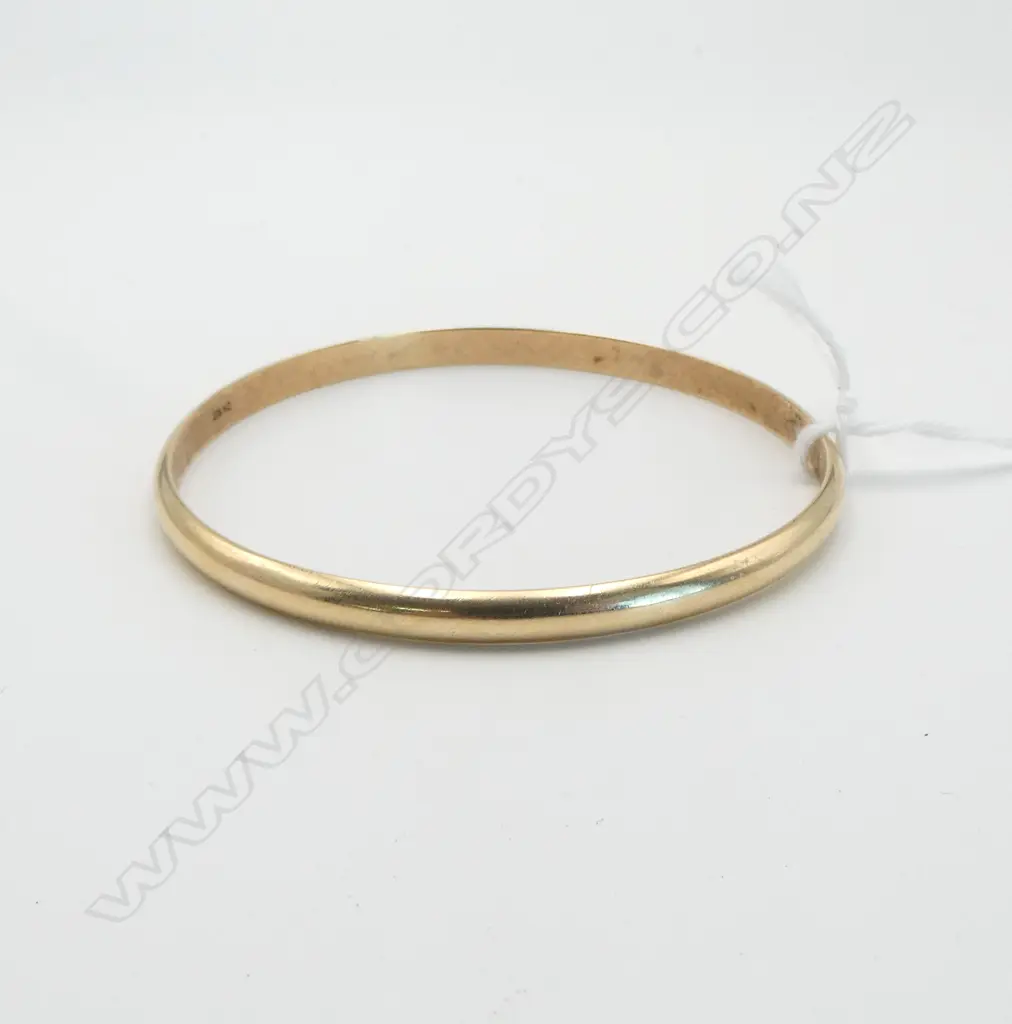 SOLID 9ct YELLOW GOLD BANGLE half hoop form 18.58gms Image 1++