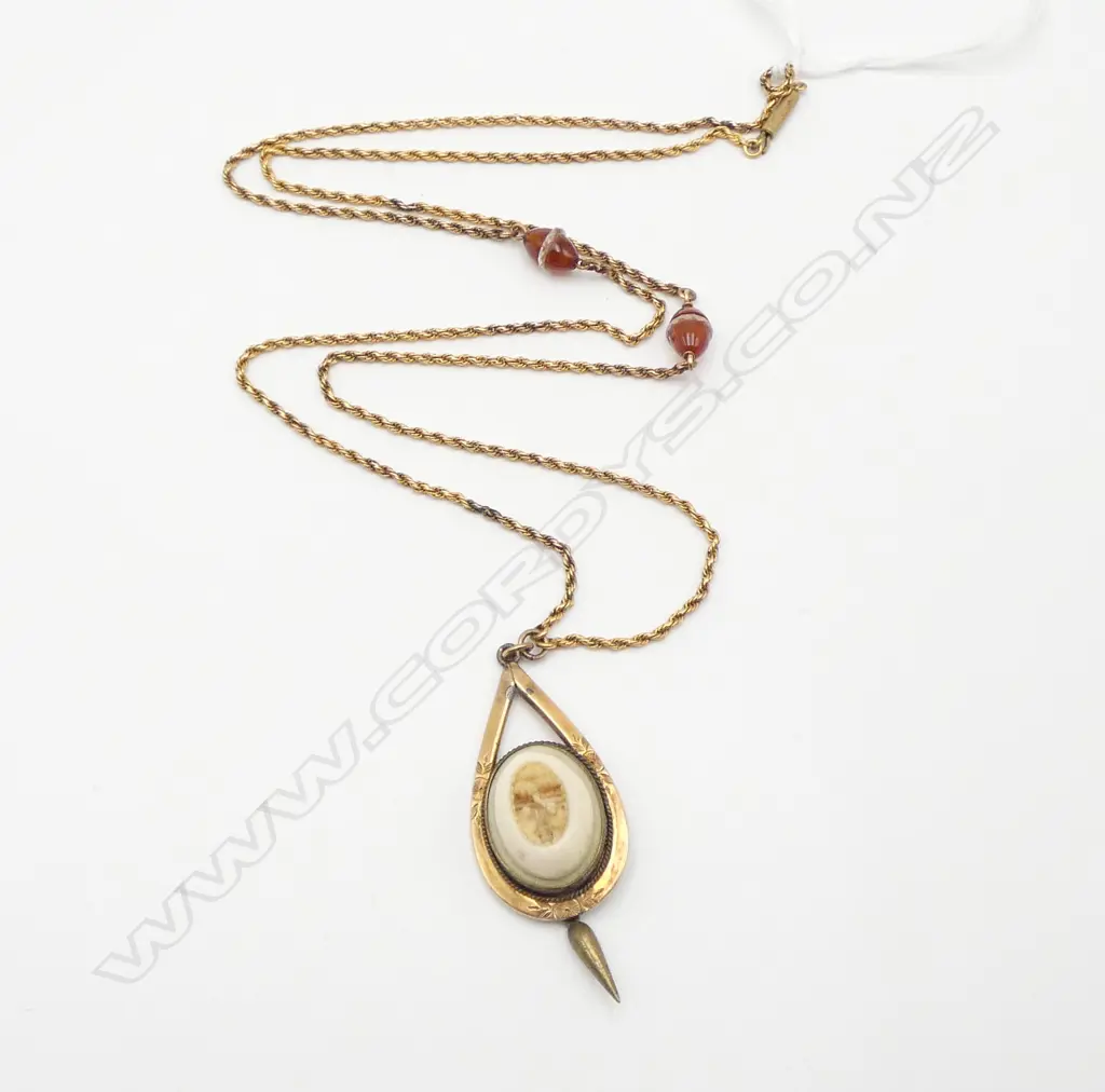 antique 9ct GOLD  & IVORY PENDANT (2 smaller parts probably plated) on 14CT GOLD CHAIN w plated clasp.12gms Image 1++
