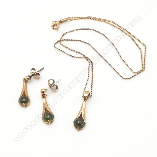 9ct rose GOLD & POUNAMU PENDANT NECKLACE & EARRING SET 4.58gms