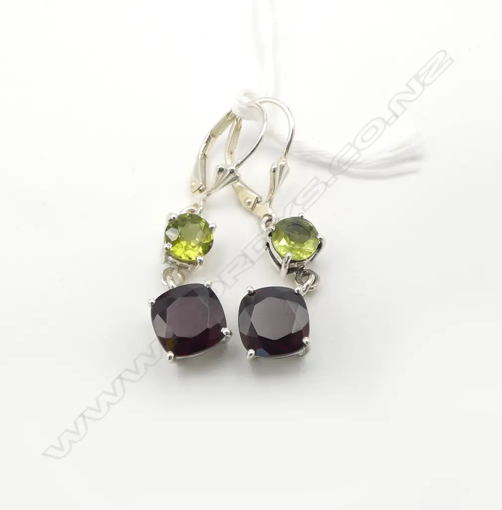 SILVER GARNET & PERIDOT DROP EARRINGS, LEVER BACKS Image 1++
