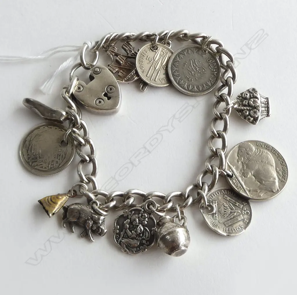 SILVER CHARM BRACELET Image 1++