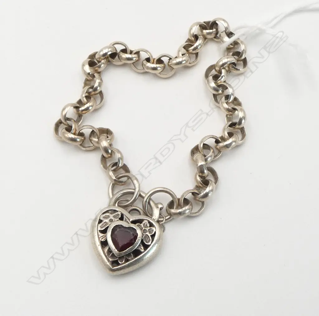 STG SILVER BRACELET with heart clasp 20gms STONE A/F Image 1++