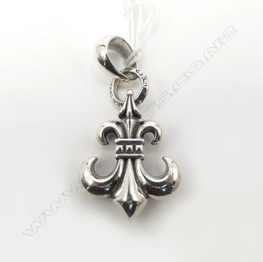 'CHROME HEARTS' 925 SILVER FLEUR-DE-LIS PENDANT, H.50mm  18.4gms Image 1++