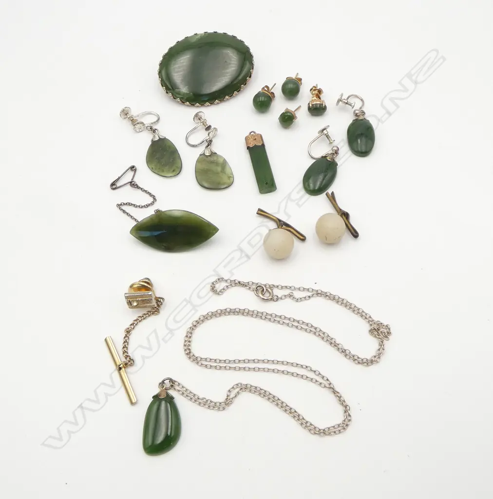 ASST. GREENSTONE JEWELLERY Image 1++