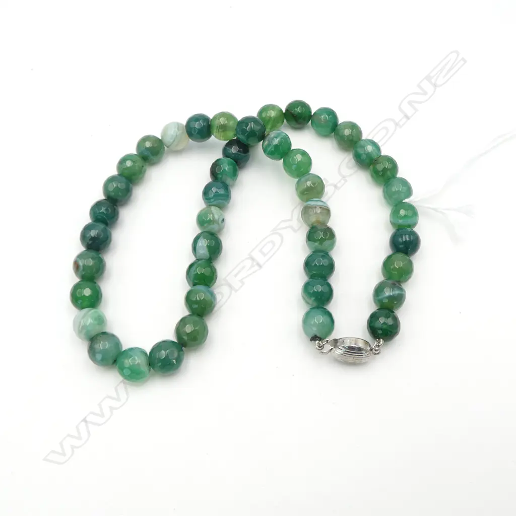 GREEN ONYX NECKLACE, FACET CUT BEADS w SILVER CLASP Image 1++