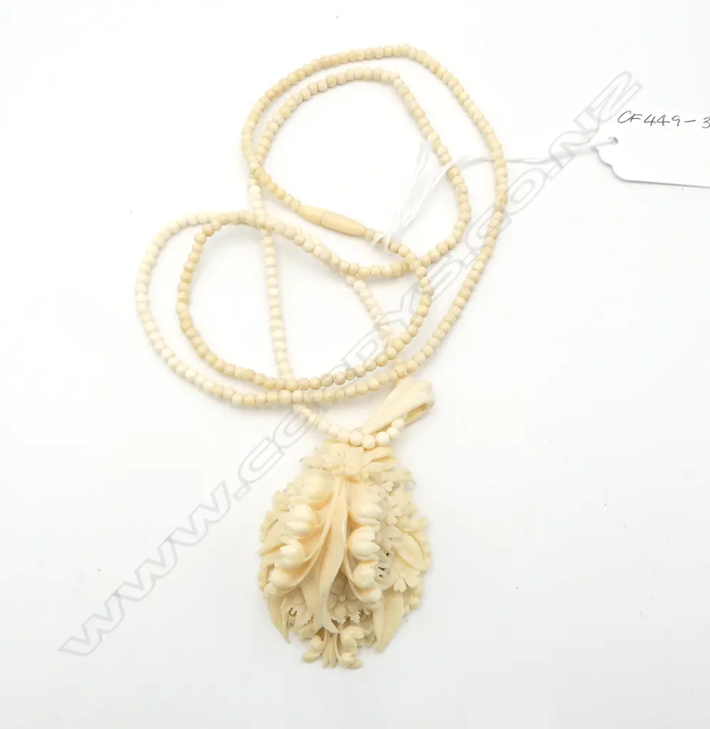 ANTIQUE IVORY PENDANT on FINE IVORY BEAD NECKLACE, pendant opens up for photo, L.55mm, TL.920mm Image 1++