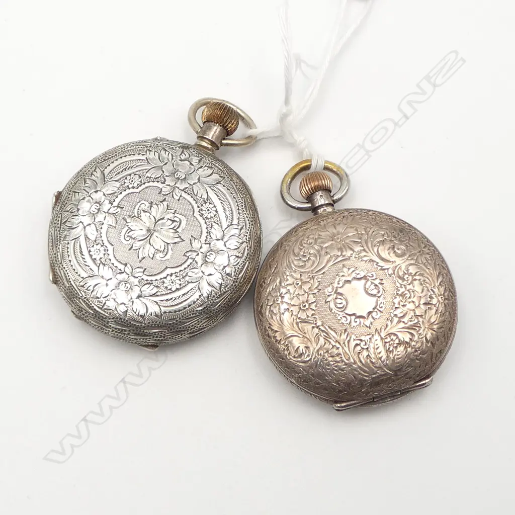 2 SILVER EARLY 20thC LADIES or MID SIZE POCKET WATCHES: 1 Baume Longines & running Image 1++