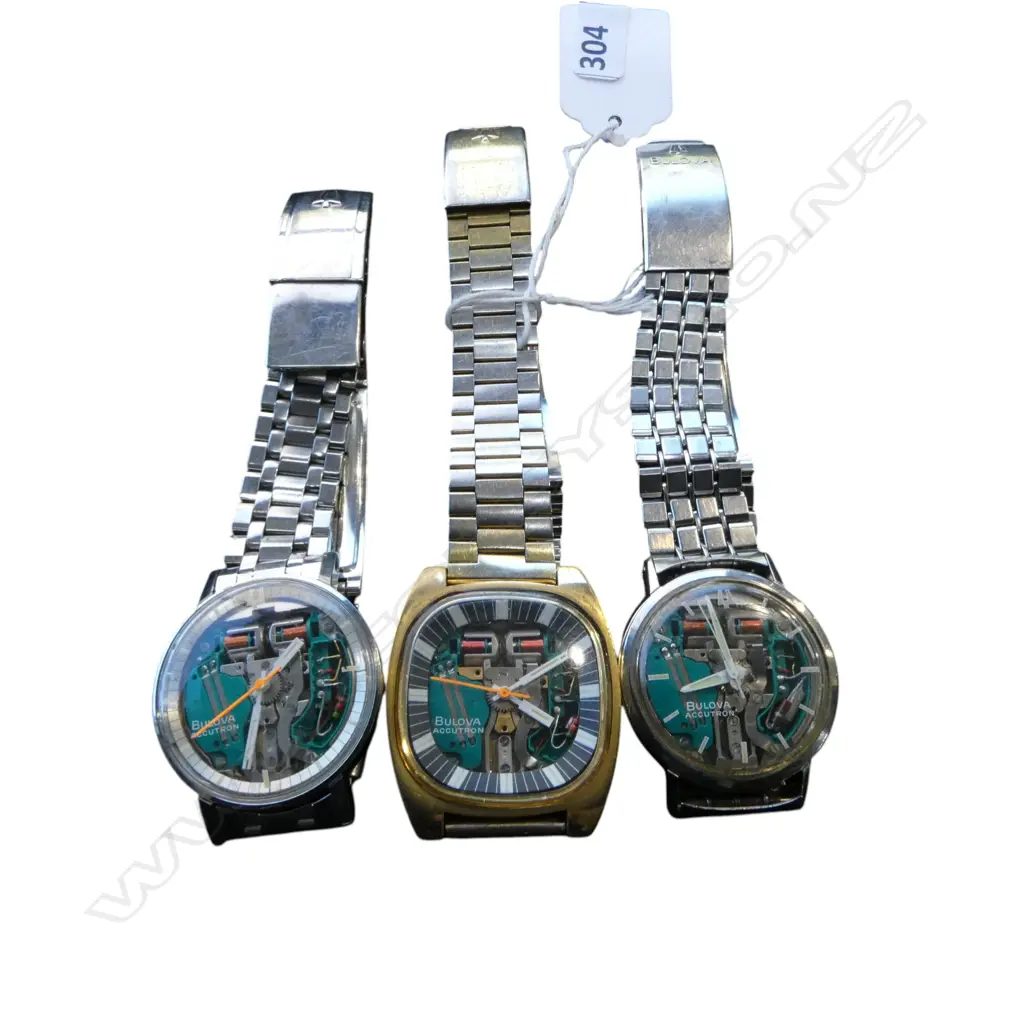 3 BULOVA 'ACCUTRON' GENT'S WATCHES apparently not working. As is Image 1++