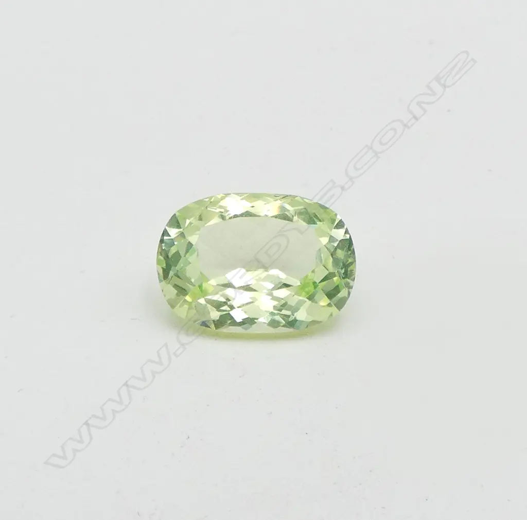 UNSET STONE - LAB GROWN 13.64CT GREEN SPINEL Image 1++