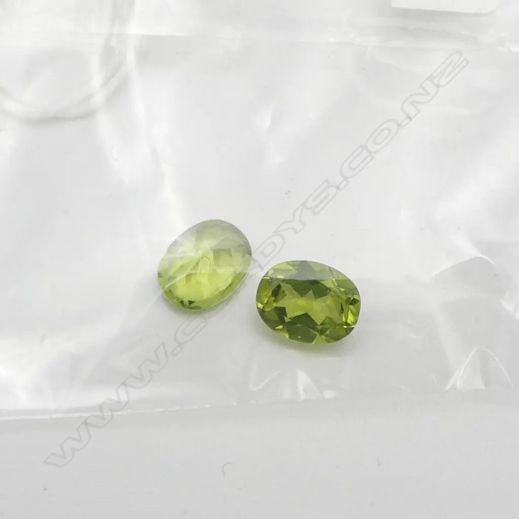 PR OVAL CUT PERIDOTS Image 1++