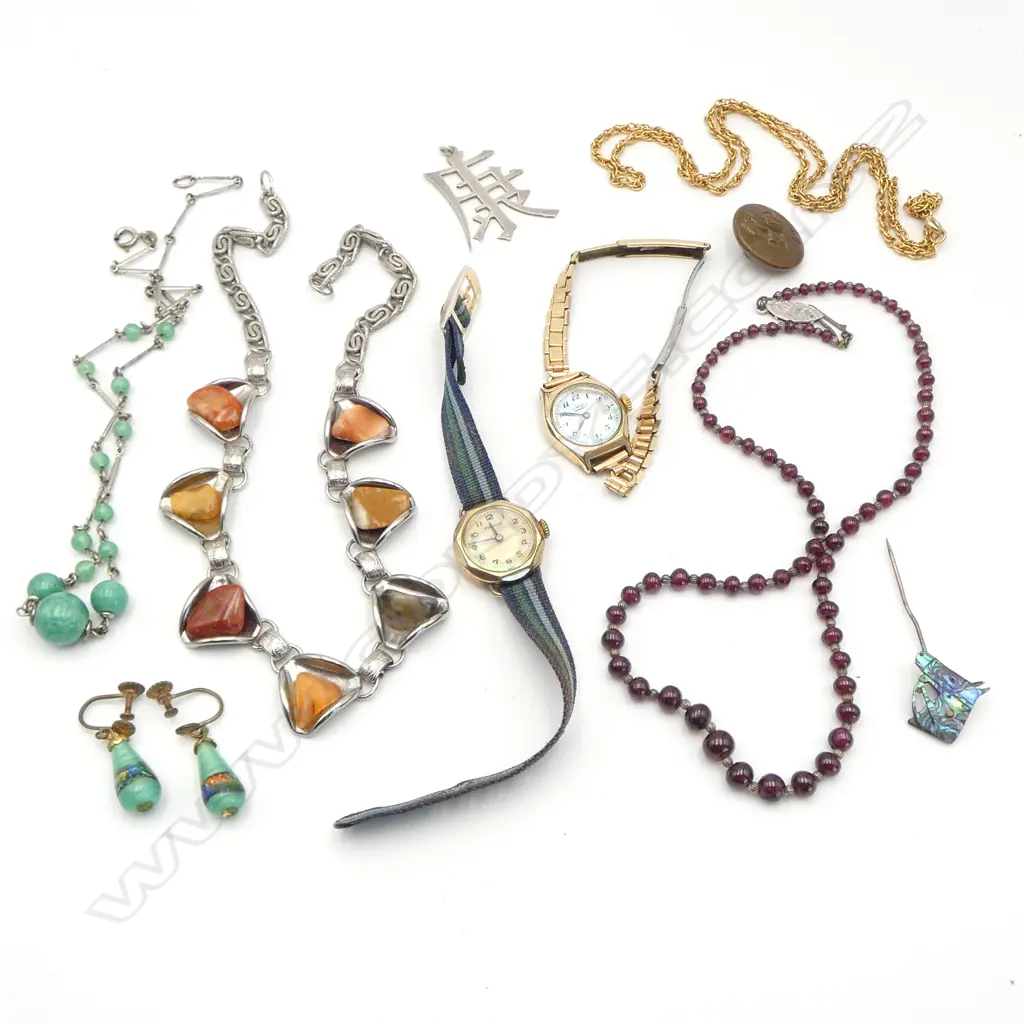 VINTAGE GRADUATED GARNET BEAD NECKLACE w stg clasp + OTHER VINTAGE COSTUME & SILVER JEWELLERY Image 1++