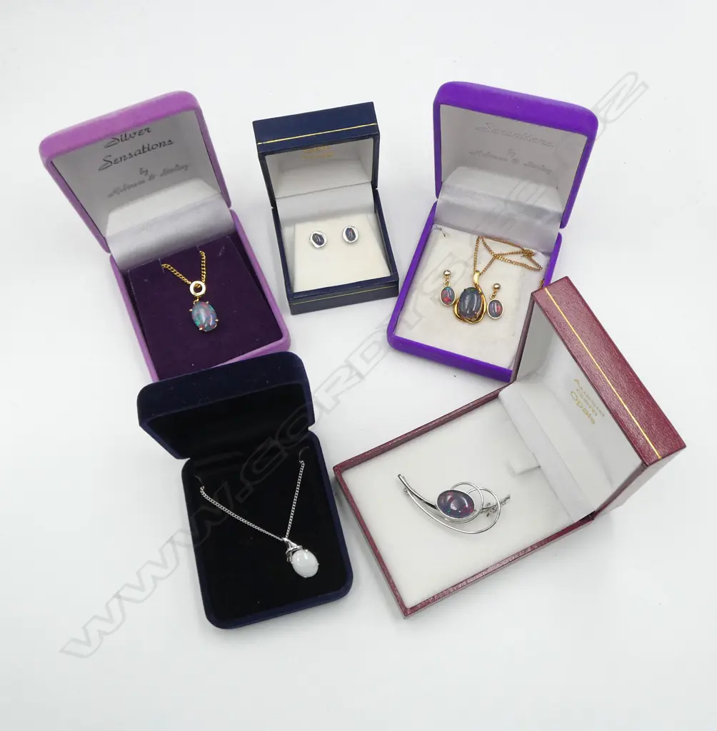 ASST. SILVER, METAL & OPAL DOUBLET JEWELLERY Image 1++