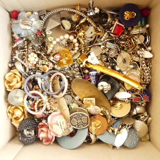 ASST. COSTUME JEWELLERY