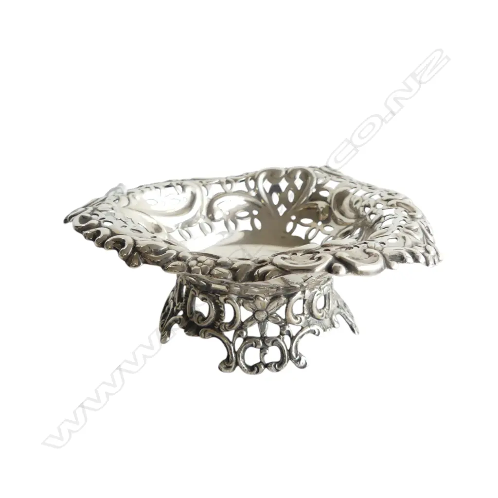 STG SILVER BON BON DISH, LONDON 1893 93gms Image 1++