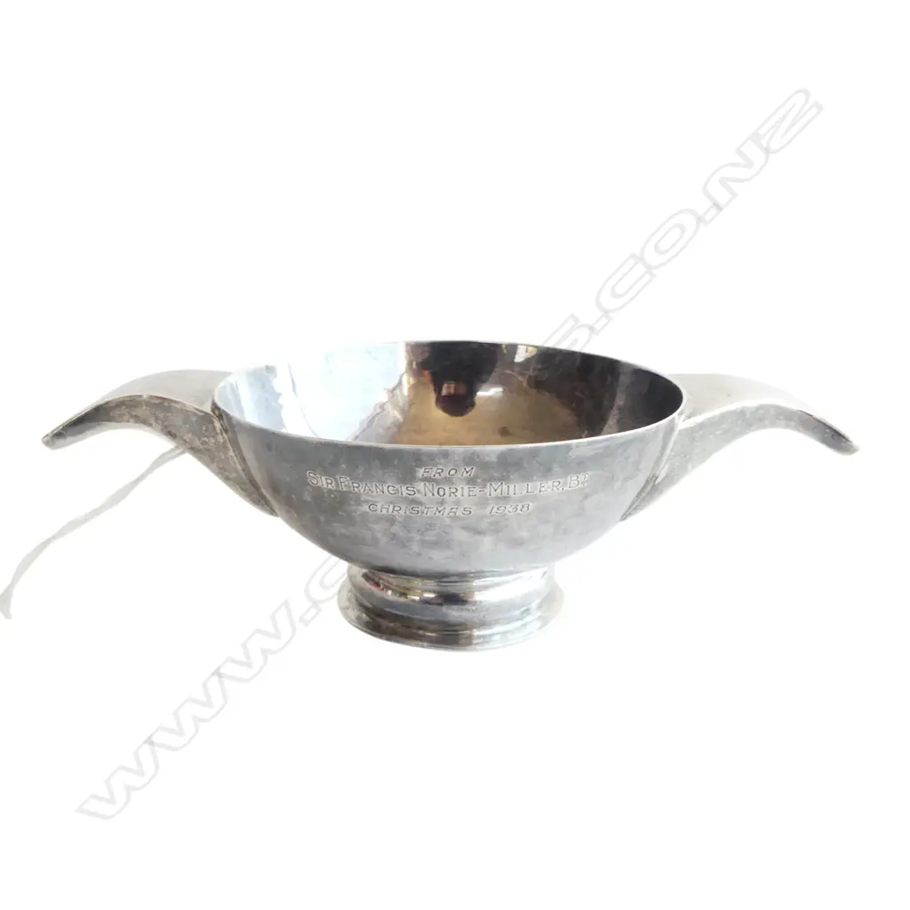 STG SILVER QUAISH WITH PLANISHED FINISH, LONDON1938, 138gms engraved Sir Francis Norie-Miller Image 1++