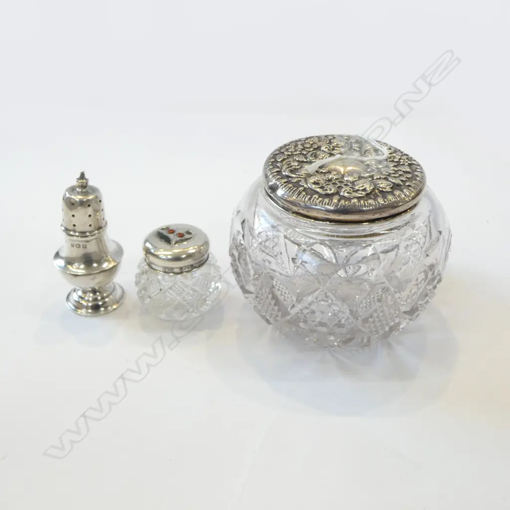 2 STG SILVER CAP JARS + STG SILVER ASTER; TOTAL 49.27gms FAULTS TO SOME ITEMS Image 1++