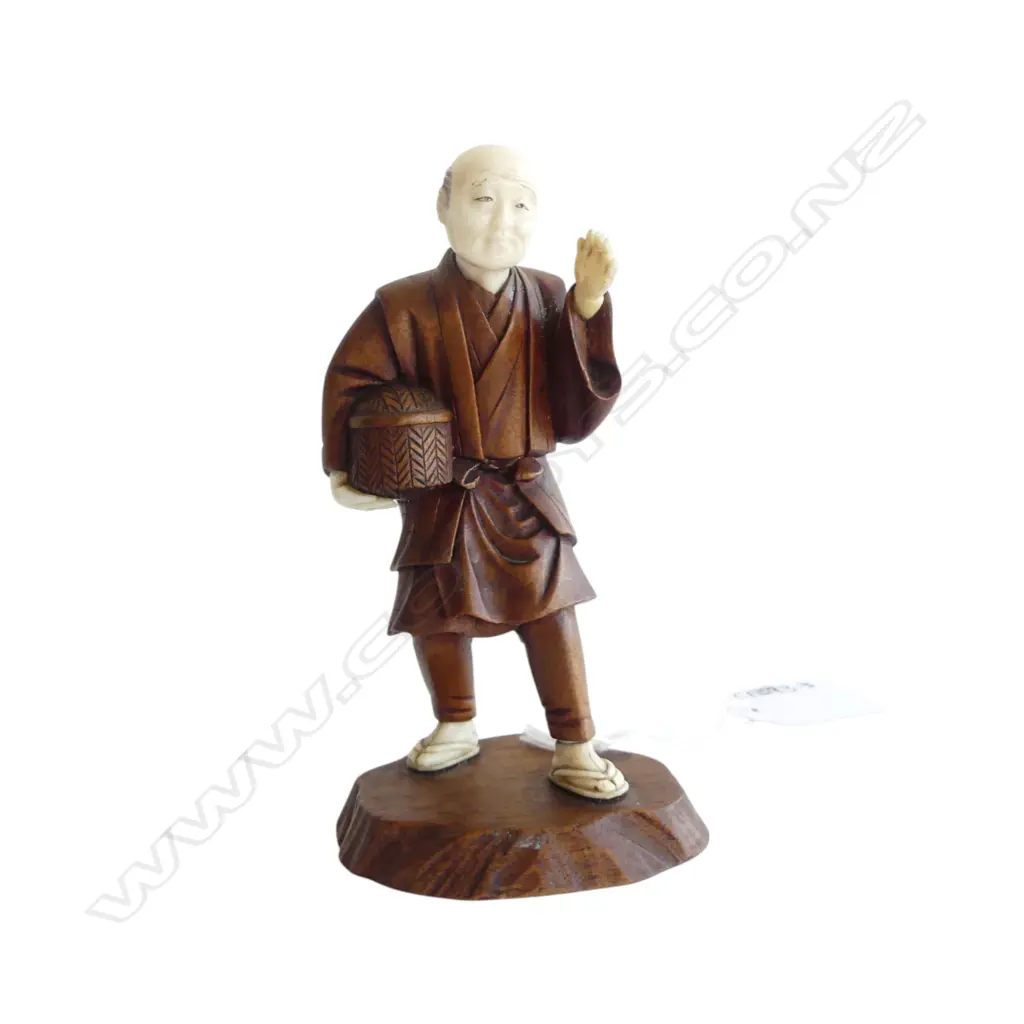 CARVED IVORY & WOOD FIGURE OF MAN H.120mm ivory feet, hands & head Image 1++
