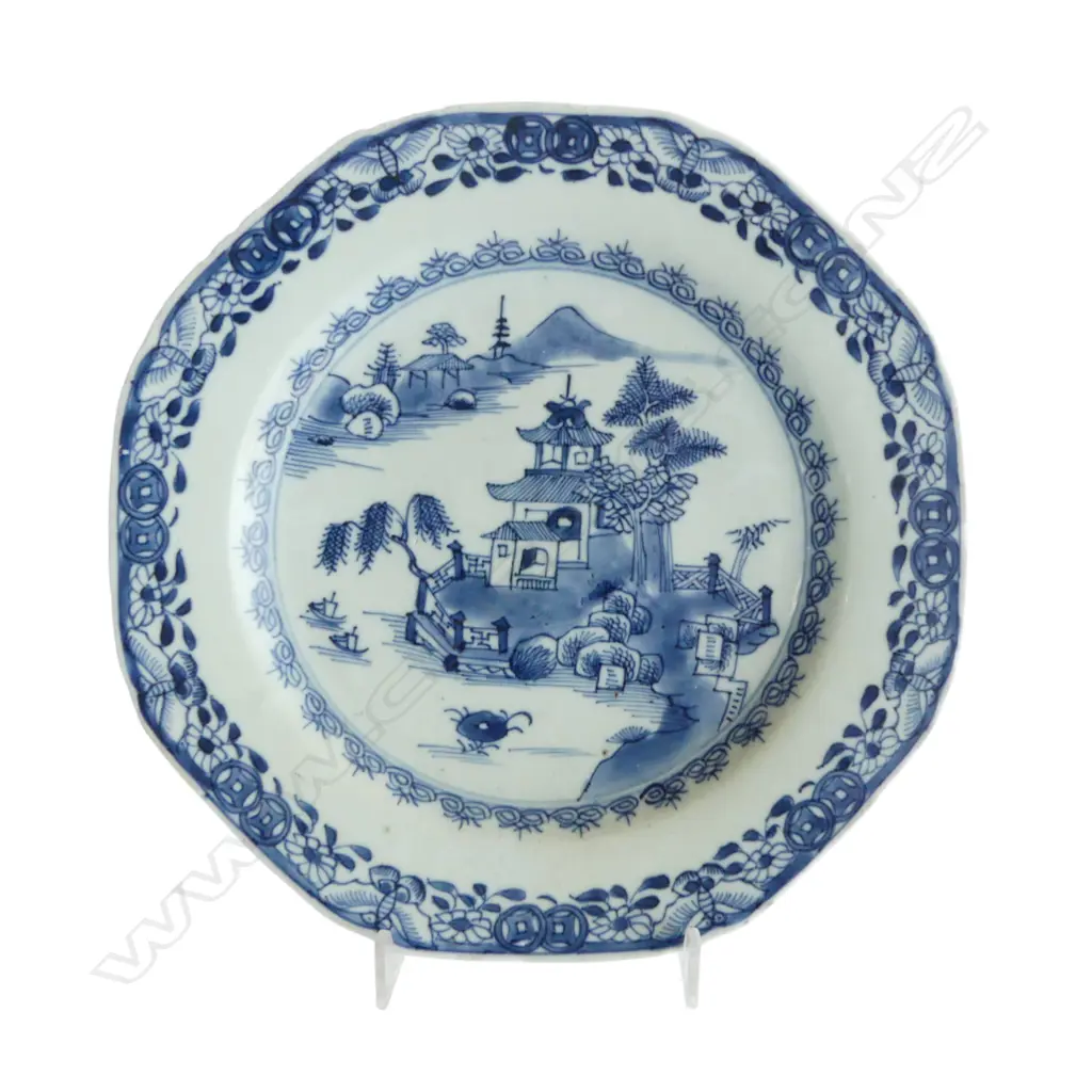 ANTIQUE CHINESE B/W EXPORT PLATE Dia.235mm chIps along edge of plate Image 1++