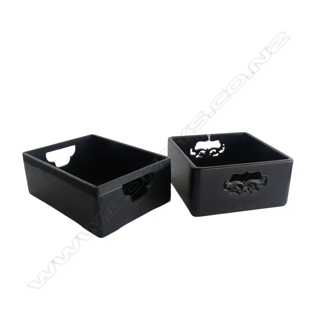 2 ORIENTAL ROSEWOOD BOXES W.225mm Image 1++