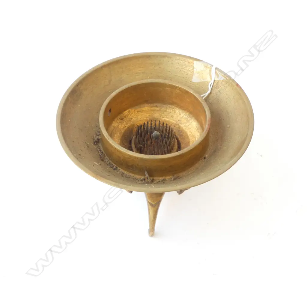 ORIENTAL GOLD METAL INCENSE BURNER 160mm dia Image 1++
